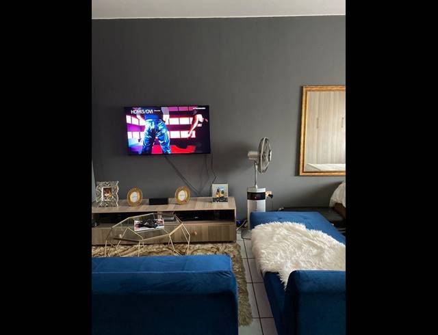 0.5 BEDROOM FLAT FOR SALE IN GLENWOOD